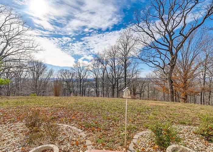 Spacious Shawnee Forest Hideaway! Hilltop Estate *
