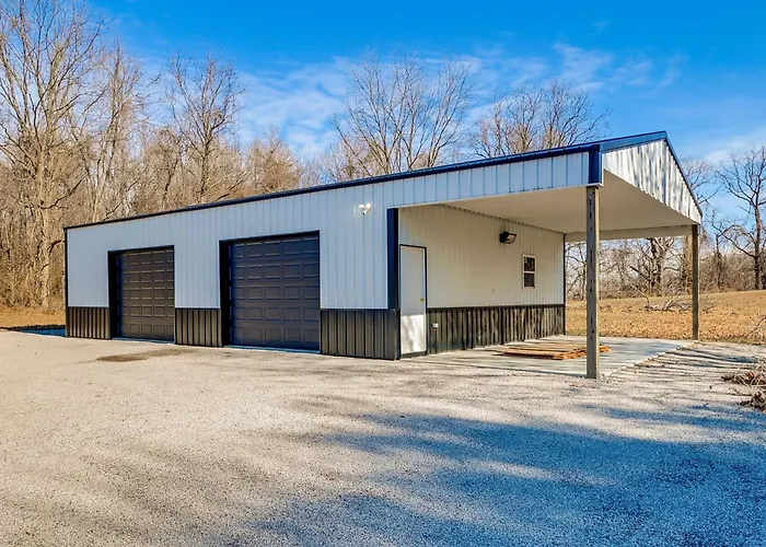 Spacious Shawnee Forest Hideaway! Hilltop Estate * Murphysboro